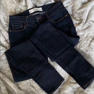 ABERCROMBIE AND FITCH STRAIGHT LEG SKINNY JEANS 2